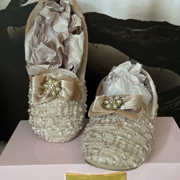 Absolutely cute bead and sequin indoor slipper size L - Picture 4 of 8